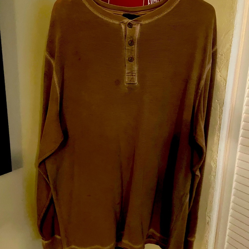 Thermo size xl with buttons no rips good condition